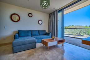 New Oceanfront 2BR Condo - Beach Access